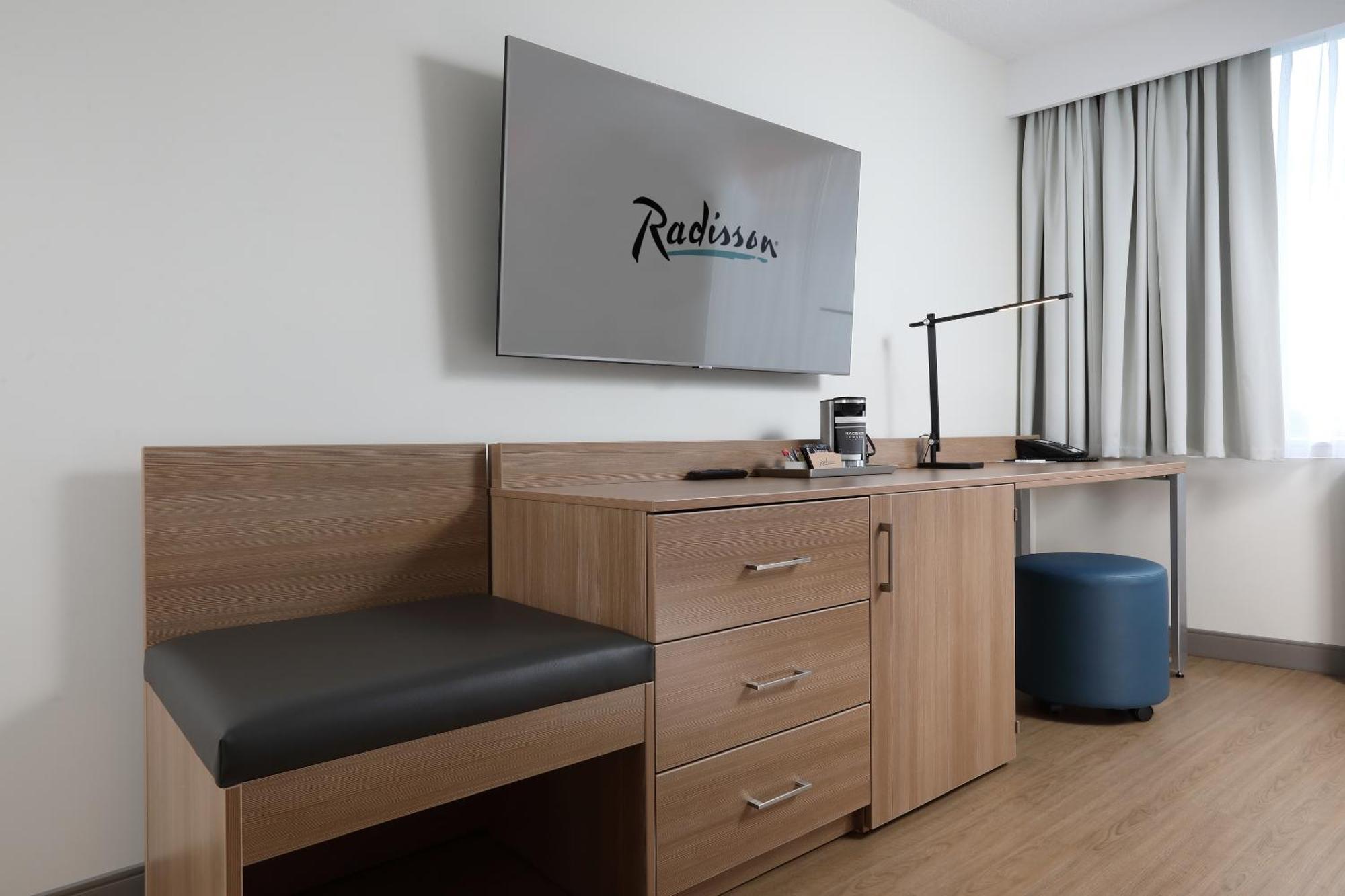 Radisson Hotel Winnipeg Downtown Exterior foto