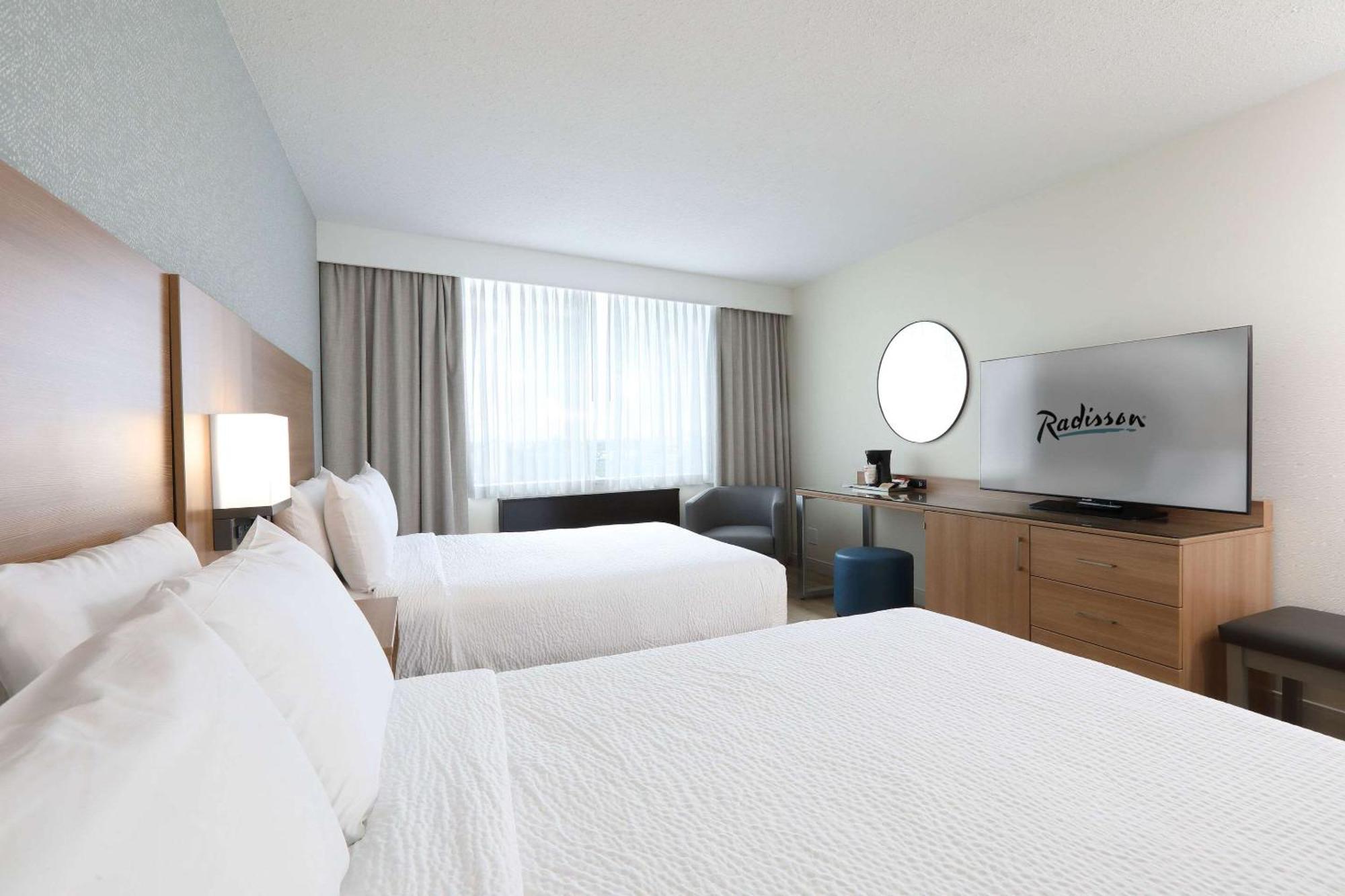 Radisson Hotel Winnipeg Downtown Exterior foto