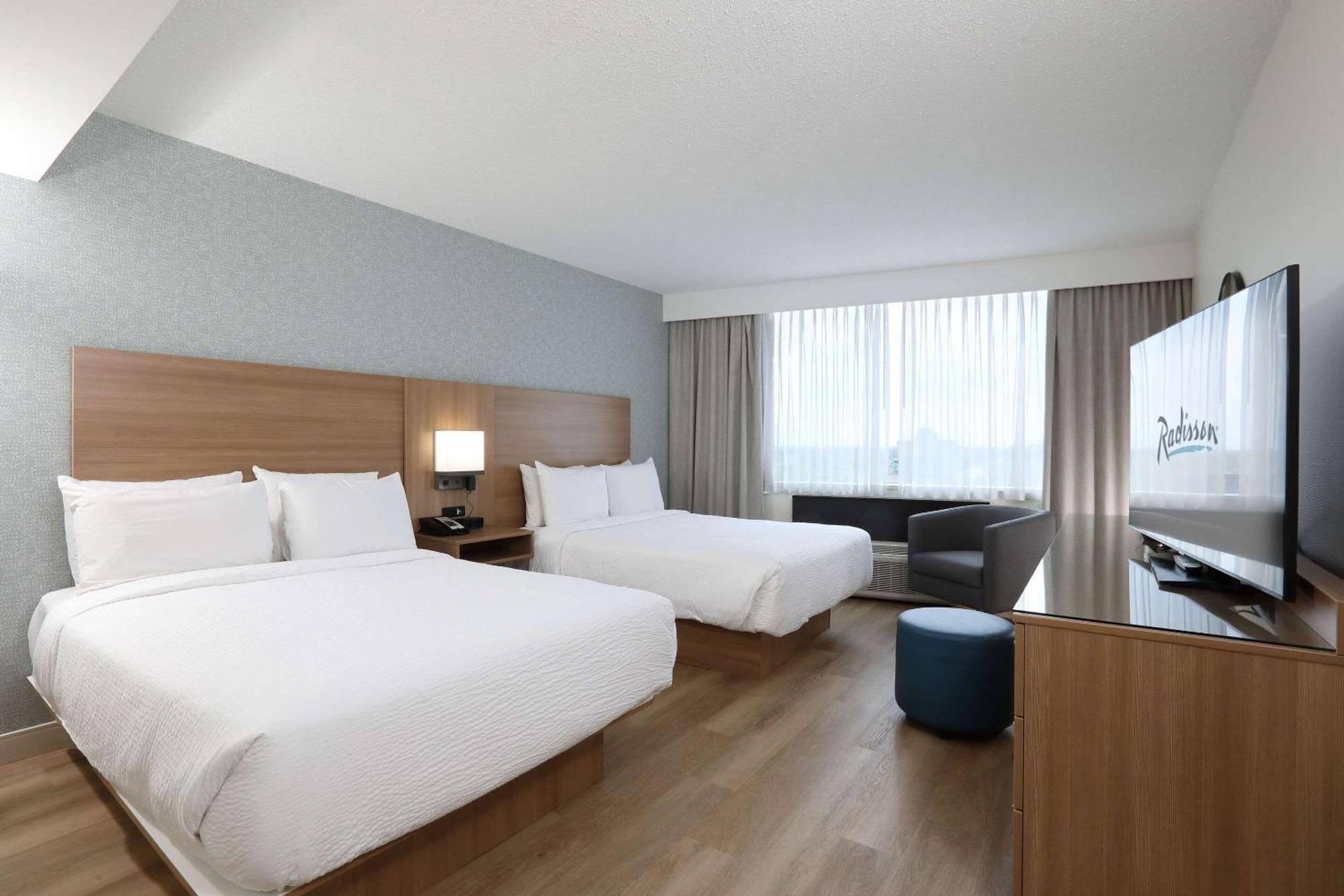 Radisson Hotel Winnipeg Downtown Exterior foto
